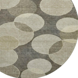 HomeRoots 8' Taupe and Beige Geometric Round Rug - Washable, UV Protected, Stylish for Modern Homes & Patios 700184