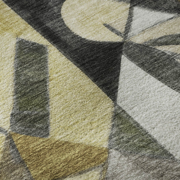 HomeRoots 8' Brown Black and Gray Abstract Washable Round Rug - UV-Protected, Durable, Easy-Clean Design! 700388