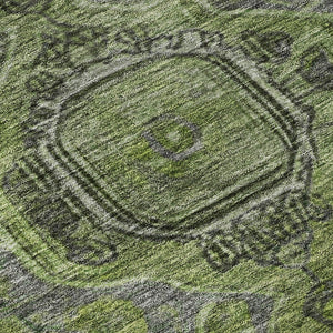 HomeRoots 8' Elegant Olive Green & Gray Round Rug - Washable, UV Protected, Stain-Resistant for Busy Homes 700544