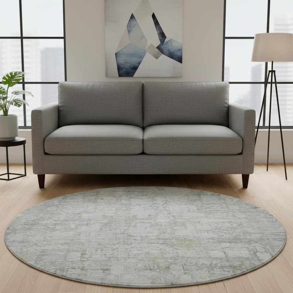 HomeRoots 8' Gray and Silver Oriental Round Rug – Washable, UV Protected, Durable Design for Busy Homes 700652