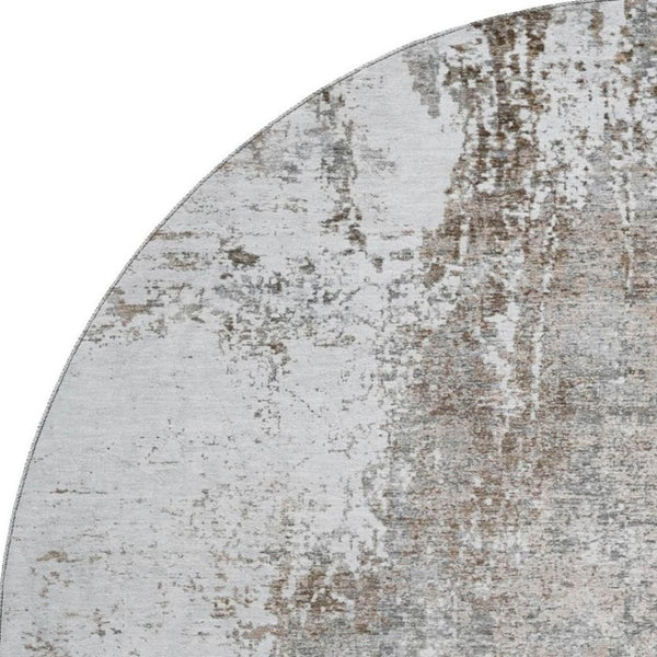 HomeRoots 8' Brown And Ivory Abstract Round Rug - Washable, Stain-Resistant, UV Protected for Active Homes 700676