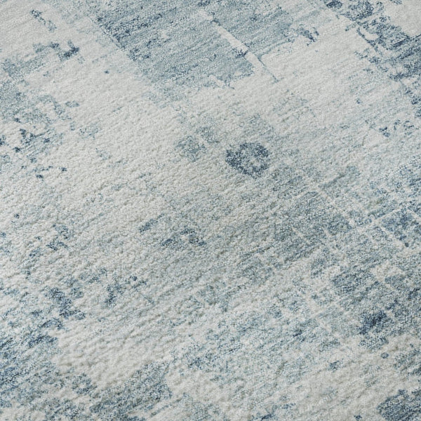 HomeRoots 8' Blue And Ivory Abstract Washable Round Rug - Durable, UV Protected, Perfect for High-Traffic Spaces 700706