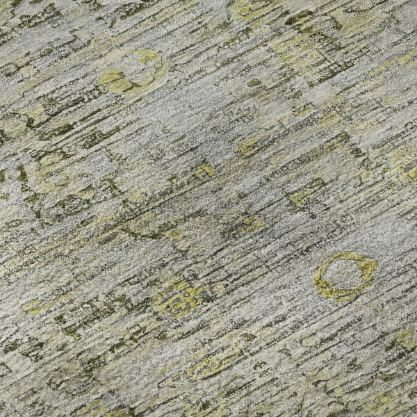 HomeRoots 8' Pewter and Gold Oriental Round Rug – Washable, UV-Protected, Durable & Ideal for Family Spaces 700982