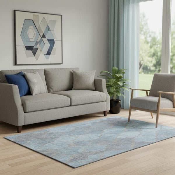HomeRoots 5' Denim Blue & Beige Damask Washable Area Rug - Stain Resistant, UV Protected, Durable Style for Homes 701289