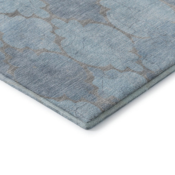 HomeRoots 8' Denim Blue and Beige Damask Round Rug - Stylish, Washable, UV-Protected, Stain-Resistant Elegance 701290