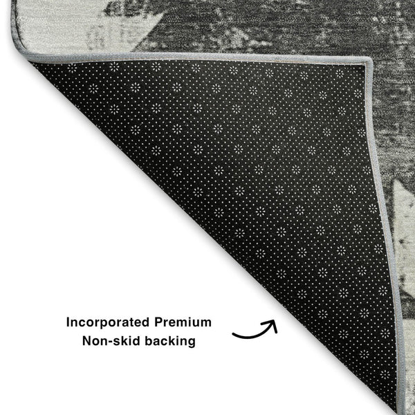 HomeRoots 5' X 8' Gray And Charcoal Floral Area Rug - Washable, UV Protected, Stain Resistant, Stylish Design! 701667