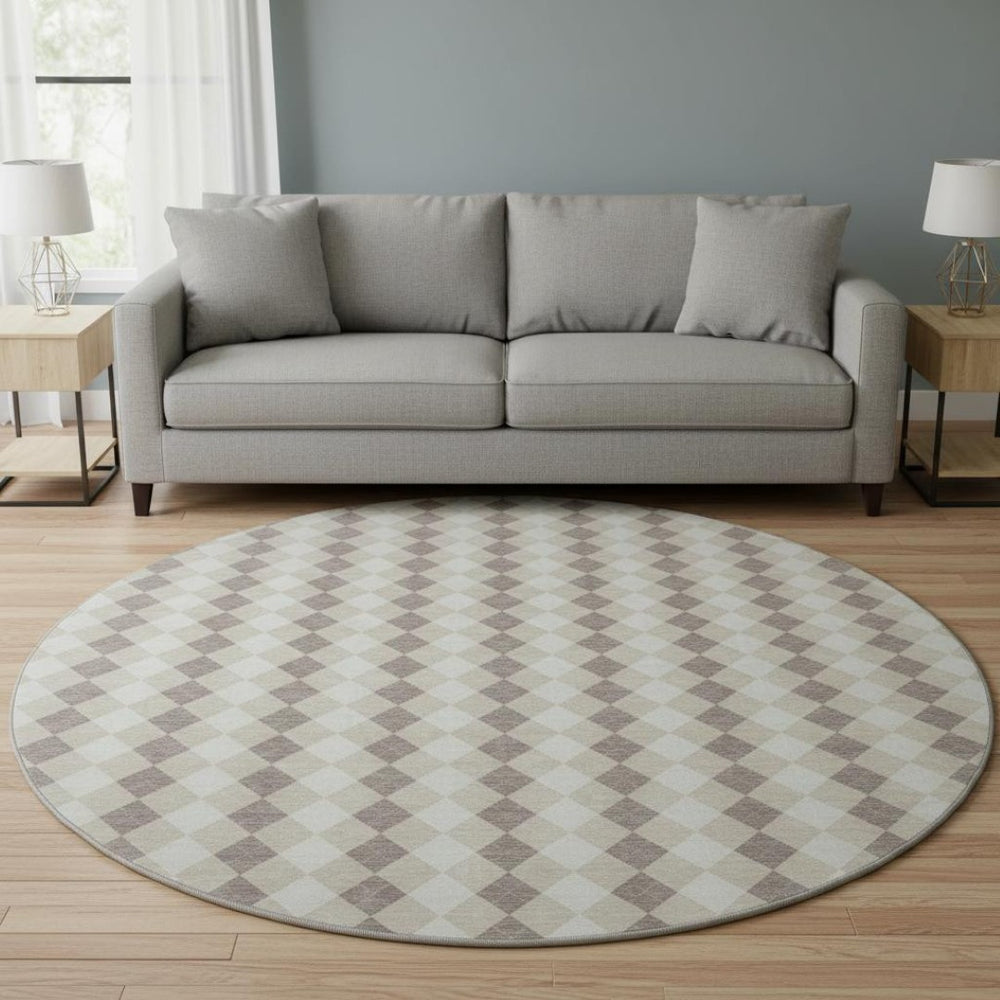HomeRoots 8' Modern Beige Taupe and Ivory Geometric Round Rug – Washable, UV Protected, Perfect for Homes! 701680