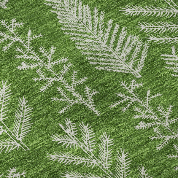 HomeRoots 8' Green And Ivory Floral Round Rug - Washable, UV-Protected, Durable Design for High-Traffic Areas 701759
