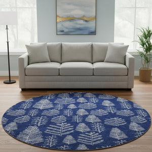 HomeRoots 8' Navy Blue & Ivory Floral Washable Round Rug - UV Protected, Stain Resistant, Ideal for Homes! 701765