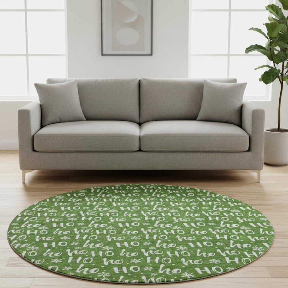 HomeRoots 8' Green And Ivory Abstract Geometric Washable Round Rug - Durable, UV-Protected & Stain-Resistant! 701795