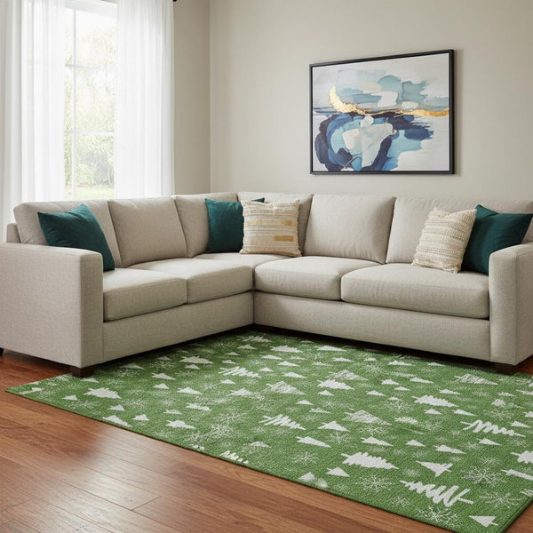 HomeRoots 8' X 10' Stylish Emerald & Ivory Abstract Geometric Area Rug – Washable, UV Protected, Non-Slip! 701826