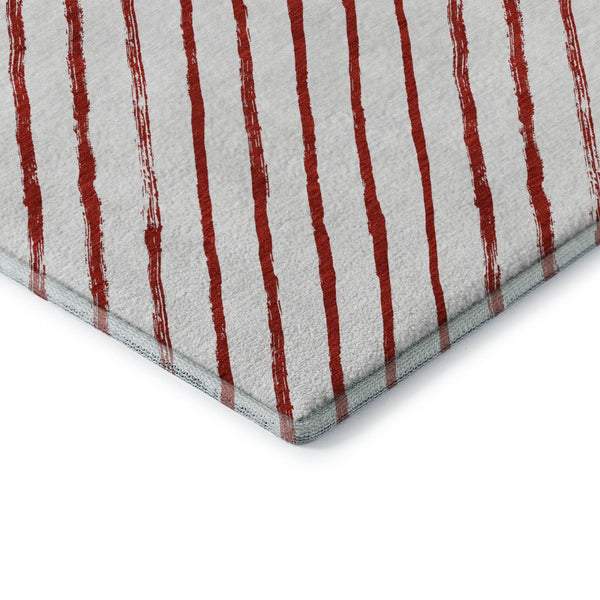 HomeRoots 8' Red And White Abstract Geometric Round Rug - Washable, UV Protected, Stylish & Durable Home Accent 701945