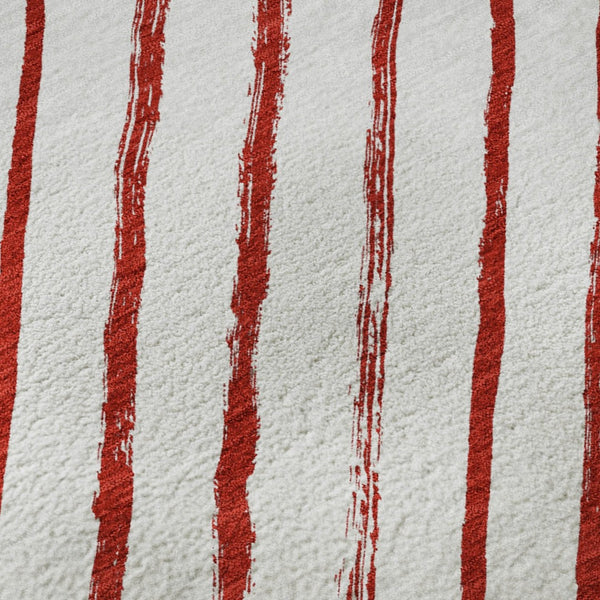 HomeRoots 8' Red And White Abstract Geometric Round Rug - Washable, UV Protected, Stylish & Durable Home Accent 701945