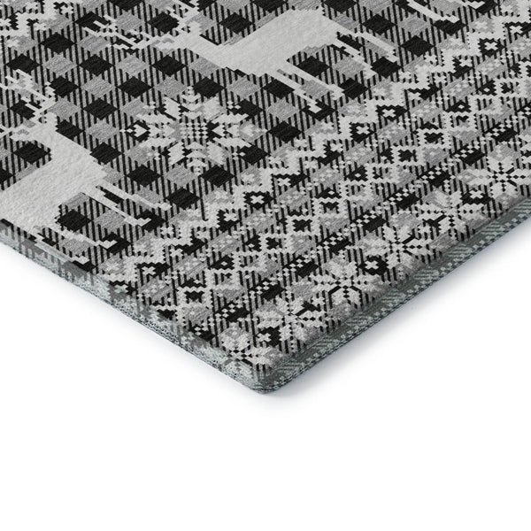 HomeRoots 8' Abstract Geometric Washable Round Rug in Gray, Black & Ivory - UV Protected & Stain-Resistant! 701981