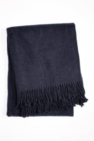 HomeRoots 55" Navy Blue Plush Throw Blanket – Luxurious Cotton Blend with Fringe for Cozy Elegance & Comfort 702220