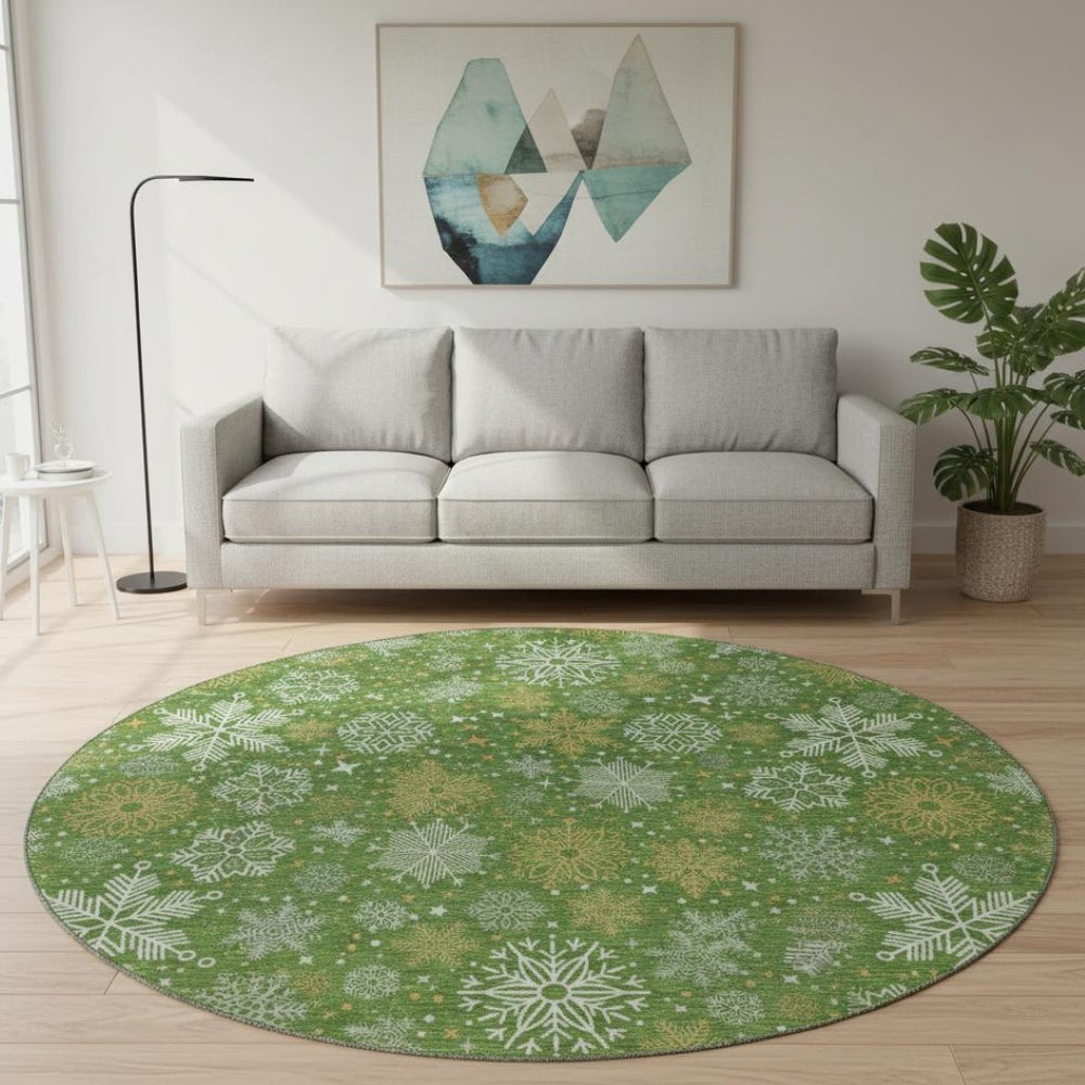HomeRoots 8' Green Ivory Gold Abstract Geometric Washable Round Rug - UV Protected & Stain Resistant Design 702265
