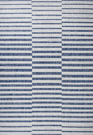 HomeRoots 5' Coastal Ivory and Blue Striped Rug - Durable Indoor/Outdoor Area Rug for Versatile Living Spaces 702600