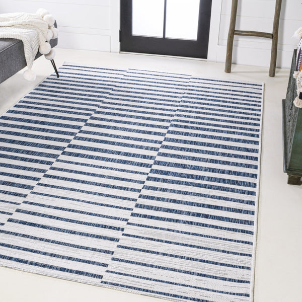 HomeRoots 5' Coastal Ivory and Blue Striped Rug - Durable Indoor/Outdoor Area Rug for Versatile Living Spaces 702600