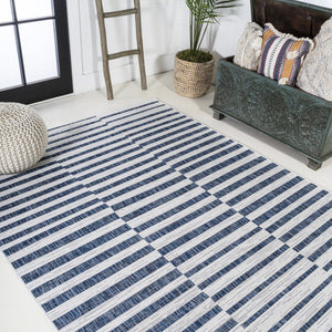 HomeRoots 5' Coastal Ivory and Blue Striped Rug - Durable Indoor/Outdoor Area Rug for Versatile Living Spaces 702600