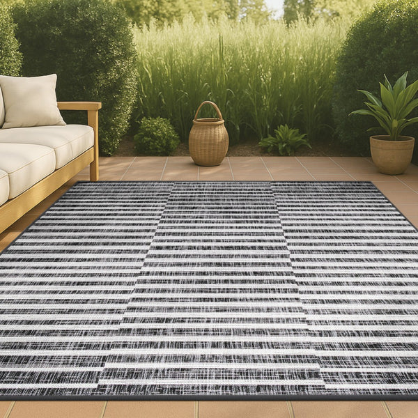 HomeRoots 5' Striped Indoor Outdoor Area Rug – Black & Ivory, Durable, Weather-Resistant, Versatile Design! 702614