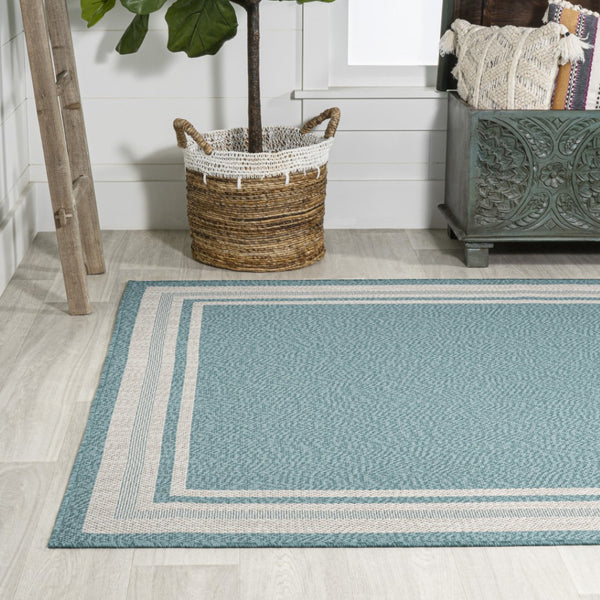 HomeRoots 5' Aqua and Beige Striped Area Rug – Stylish Indoor/Outdoor Carpet for Versatile Coastal Decor 702640