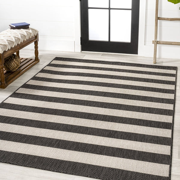 HomeRoots 5' Black and Beige Striped Area Rug - Stylish Indoor Outdoor Accent for Living Spaces & Patios 702658