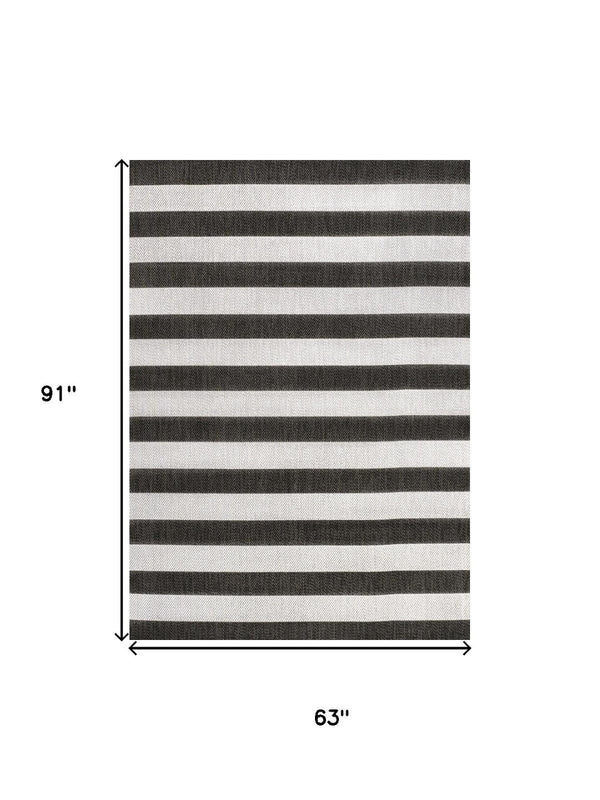 HomeRoots 5' Black and Cream Striped Area Rug - Durable Indoor/Outdoor Design for Patios, Kitchens & More! 702661