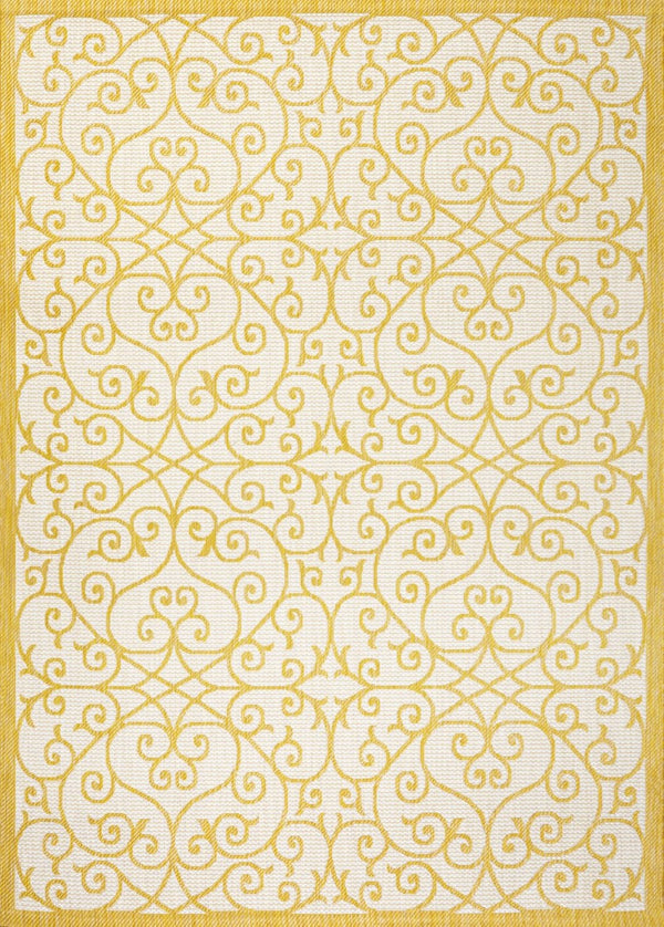 HomeRoots 5' Geometric Cream and Yellow Indoor-Outdoor Area Rug for Modern Spaces - Durable, Easy Care, Versatile! 702758