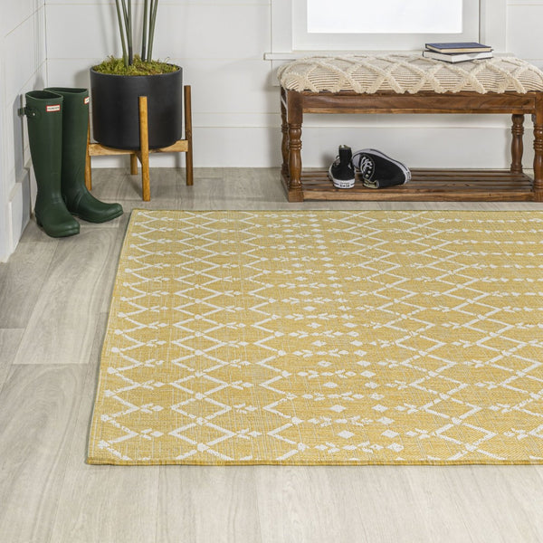 HomeRoots 9' X 12' Yellow and Cream Trellis Rug - Stylish Indoor/Outdoor Area Rug for Living Spaces & Patios 702793