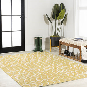 HomeRoots 9' X 12' Yellow and Cream Trellis Rug - Stylish Indoor/Outdoor Area Rug for Living Spaces & Patios 702793