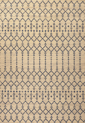 HomeRoots 5' Stylish Beige and Navy Blue Trellis Area Rug - Durable Indoor/Outdoor Design for Versatile Spaces 702798