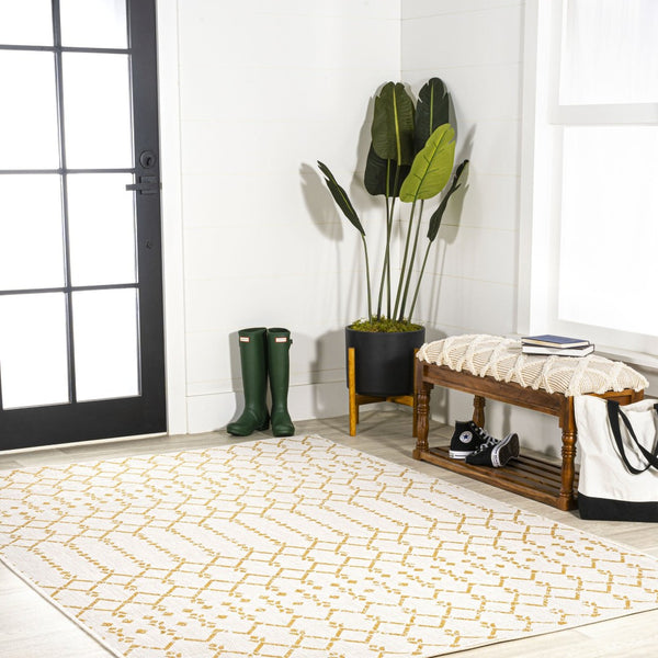 HomeRoots 5' X 8' Cream and Yellow Trellis Rug - Stylish Indoor/Outdoor Area Rug for Patios, Kitchens & More! 702810