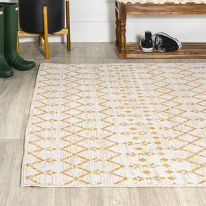 HomeRoots 8' X 10' Cream and Yellow Trellis Rug - Stylish, Durable Indoor/Outdoor Area Carpet for Any Space 702811