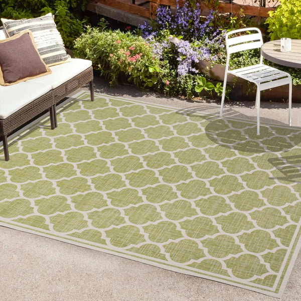 HomeRoots 5' Modern Green and Cream Geometric Area Rug – Stylish, Durable Indoor/Outdoor Design for Any Space 702844