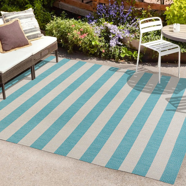 HomeRoots 5' Aqua and Cream Striped Area Rug - Coastal Indoor/Outdoor Décor with Durable, Low-Maintenance Design 702894