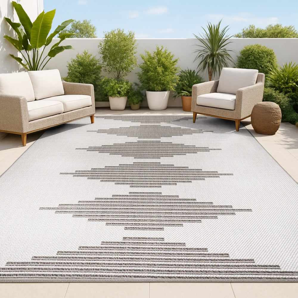 HomeRoots 5' Modern Light Gray and Black Striped Area Rug for Indoor/Outdoor Use - Durable & Versatile Design 702898