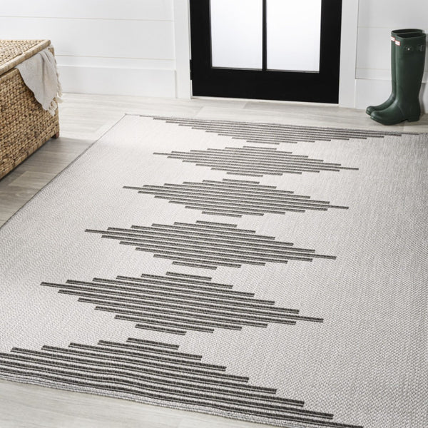 HomeRoots 5' Modern Light Gray and Black Striped Area Rug for Indoor/Outdoor Use - Durable & Versatile Design 702898