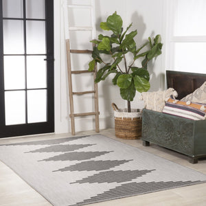 HomeRoots 5' Modern Light Gray and Black Striped Area Rug for Indoor/Outdoor Use - Durable & Versatile Design 702898