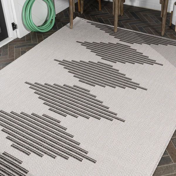 HomeRoots 5' Modern Light Gray and Black Striped Area Rug for Indoor/Outdoor Use - Durable & Versatile Design 702898