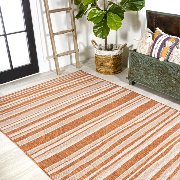 HomeRoots 5' Orange and Cream Striped Area Rug - Versatile Indoor/Outdoor Decor for Any Space, Durable Design 702904