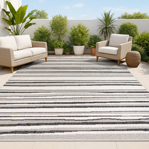HomeRoots 5' Stylish Cream & Dark Gray Striped Area Rug for Indoor/Outdoor Use - Durable, Low-Maintenance Design 702907