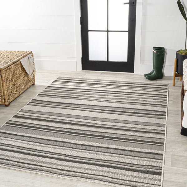 HomeRoots 5' Stylish Cream & Dark Gray Striped Area Rug for Indoor/Outdoor Use - Durable, Low-Maintenance Design 702907