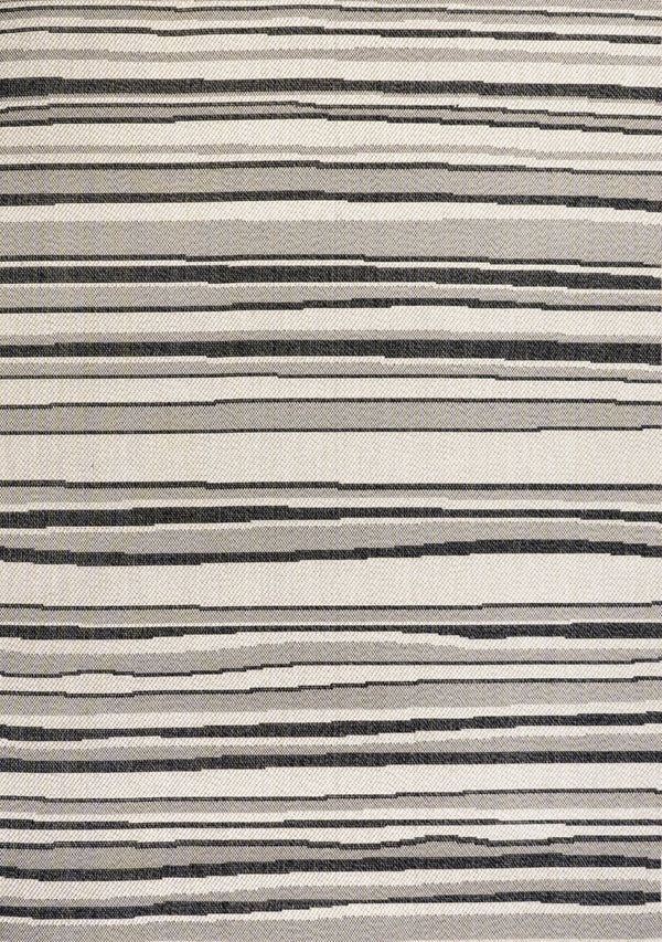 HomeRoots 5' Stylish Cream & Dark Gray Striped Area Rug for Indoor/Outdoor Use - Durable, Low-Maintenance Design 702907