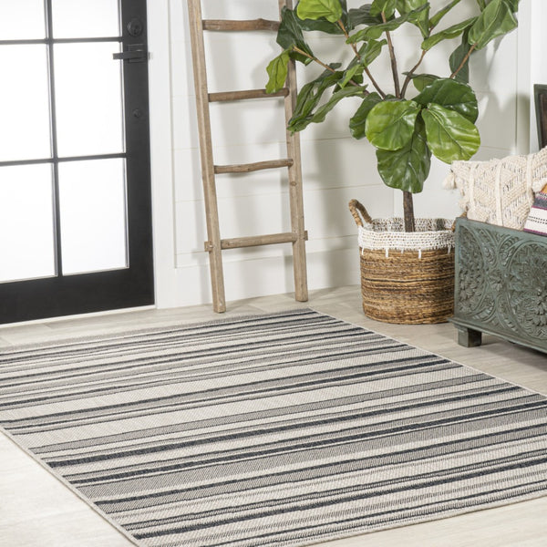 HomeRoots 5' Stylish Cream & Dark Gray Striped Area Rug for Indoor/Outdoor Use - Durable, Low-Maintenance Design 702907