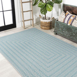HomeRoots 5' Aqua & Light Gray Striped Area Rug - Stylish, Durable, Indoor/Outdoor Design for Versatile Use! 702910