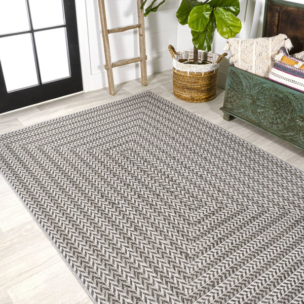 HomeRoots 5' X 8' Black and Light Gray Striped Area Rug - Stylish, Durable, Indoor-Outdoor Versatility for Any Space 702913