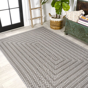 HomeRoots 8' Stylish Black and Light Gray Striped Area Rug - Durable, Versatile Indoor/Outdoor Decor, Easy Care 702914