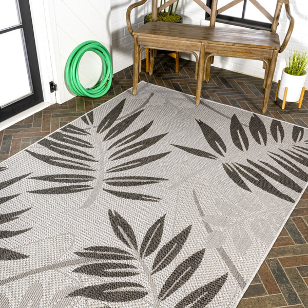 HomeRoots 5' Gray and Black Floral Indoor Outdoor Area Rug – Durable, Stylish, Easy-Care for Any Space 702940