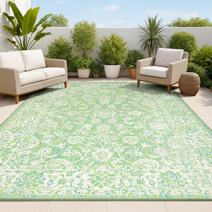 HomeRoots 5' Cream and Green Medallion Area Rug - Stylish, Durable Indoor/Outdoor Design for Any Space 702952
