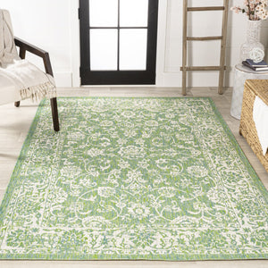 HomeRoots 5' Cream and Green Medallion Area Rug - Stylish, Durable Indoor/Outdoor Design for Any Space 702952